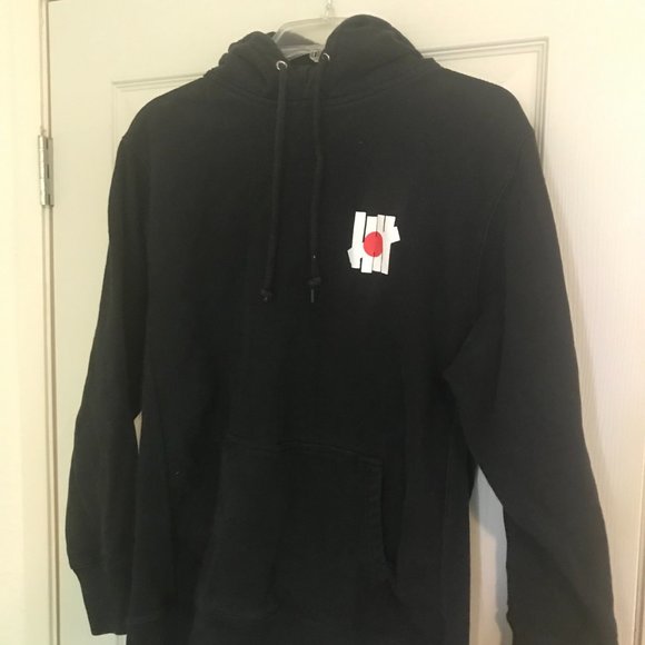 Undefeated Hoodie Japanese Flag - Picture 2 of 3